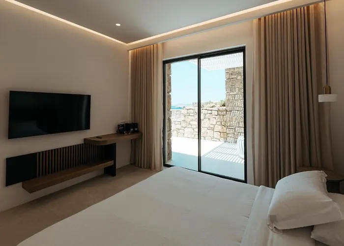 Splendid Mykonos Waterfront *