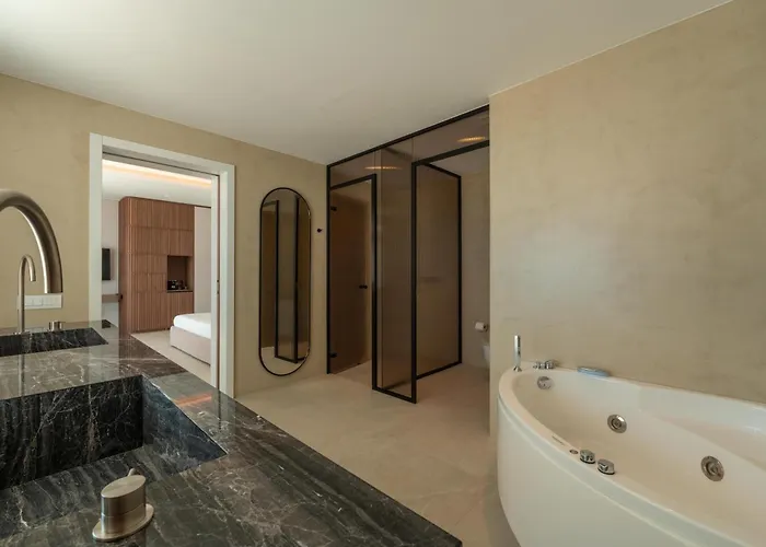 Splendid Mykonos Waterfront *