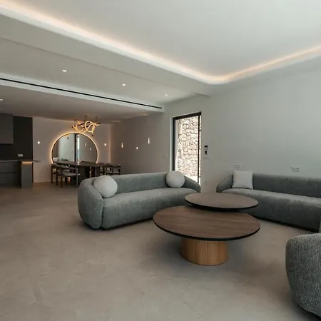 Splendid Mykonos Waterfront Villa