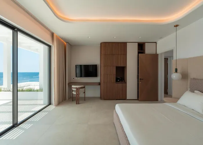 Splendid Mykonos Waterfront *