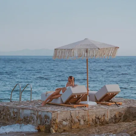 Splendid Mykonos Waterfront Vila *